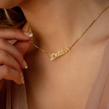 Женское именное ожерелье на заказ Шрифт с цепочкой-коробочкой, Золотое ожерелье с именной табличкой, идеальный подарок на день рождения для хороших друзей 2023 Новый режим